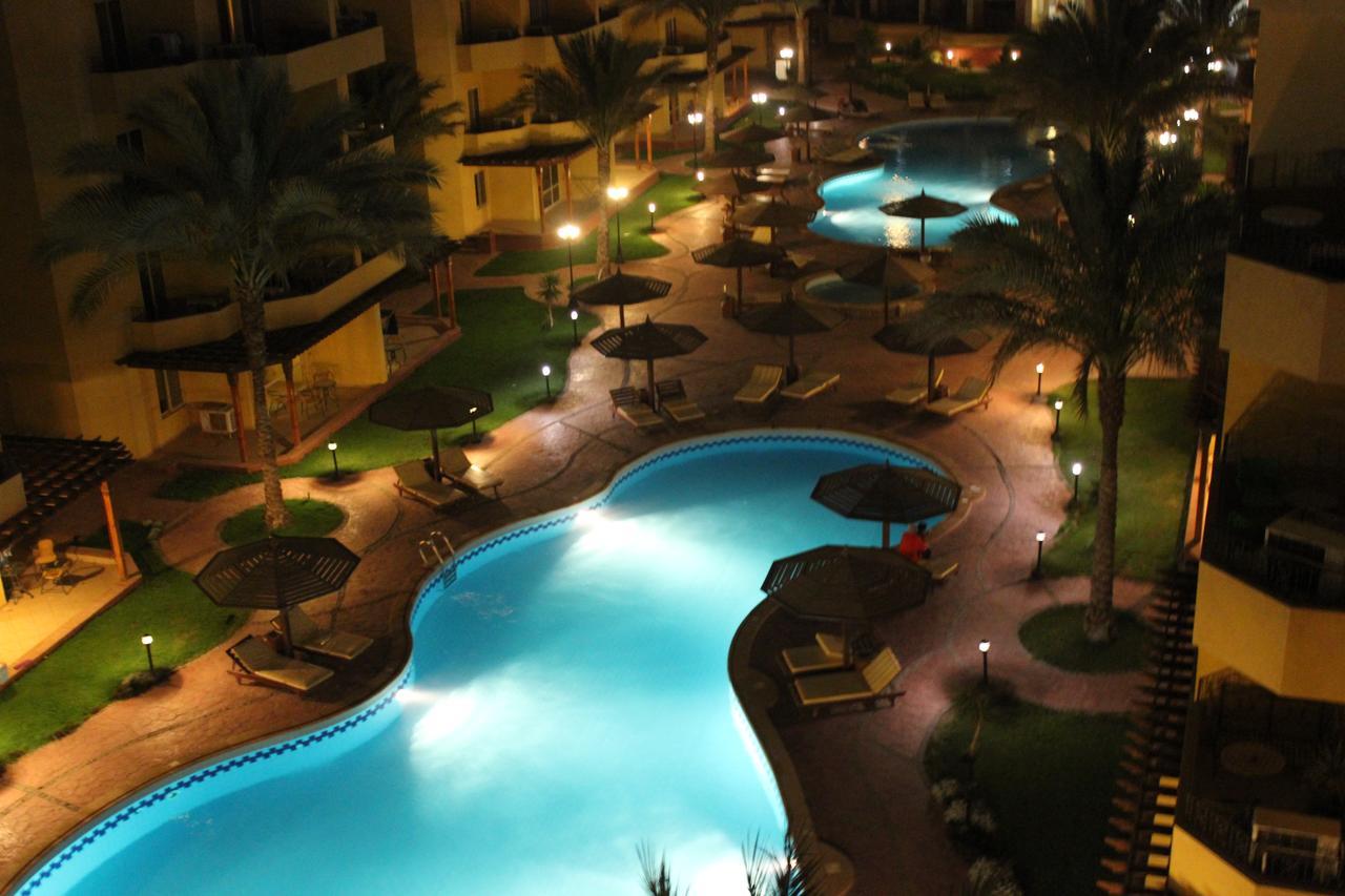 Pool View Apartment At British Resort - Unit 02 Хургада Экстерьер фото