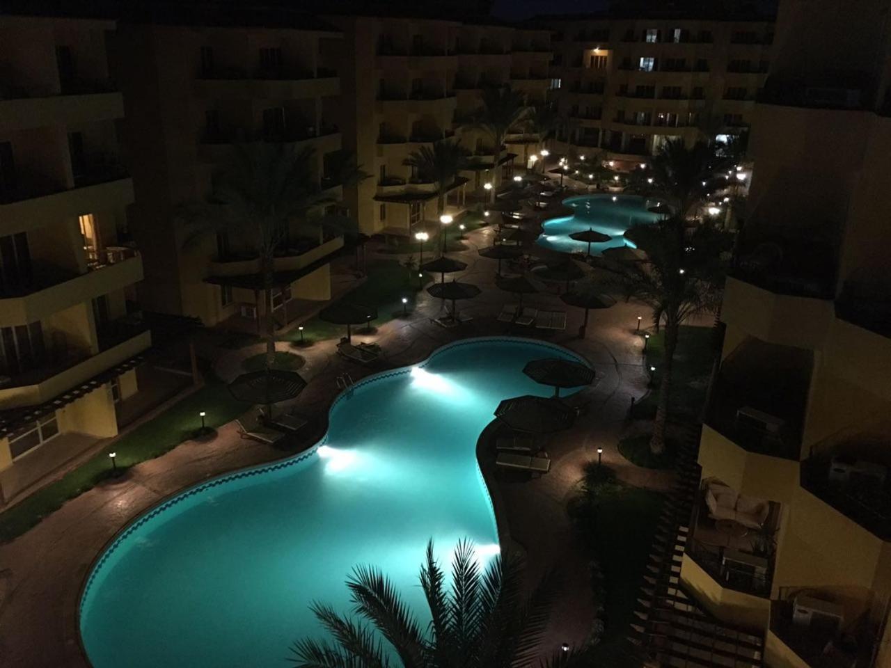 Pool View Apartment At British Resort - Unit 02 Хургада Экстерьер фото